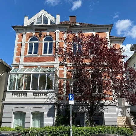 Schoenes Dachgeschoss Loft In Citynah شقة